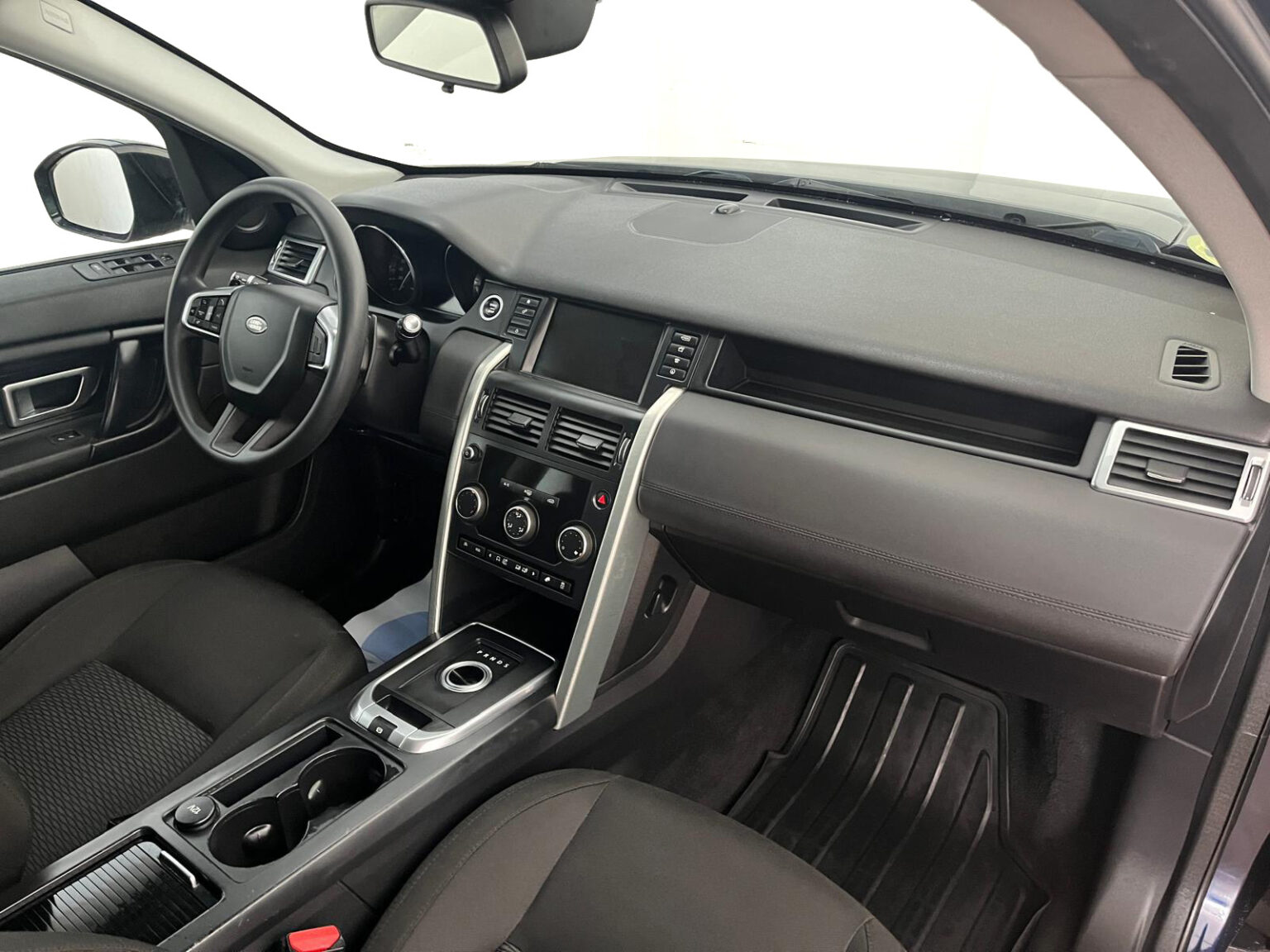 DISCOVERY SPORT 7