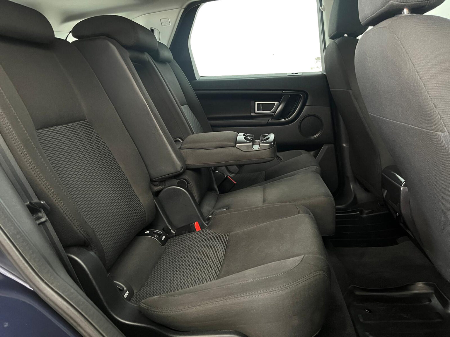DISCOVERY SPORT 7